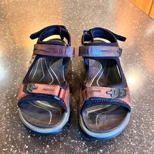 ECCO Yucatan Sandals Men's Size EU 40 US 6/6.5 Brown & Black Hiking Nubuck